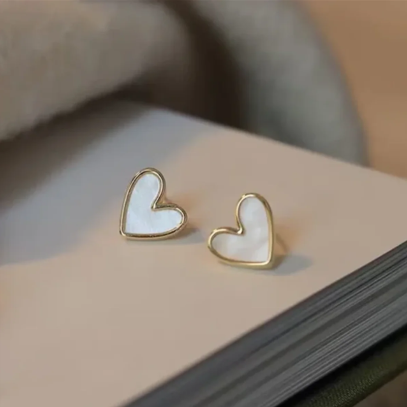 Aimée Heart Earring